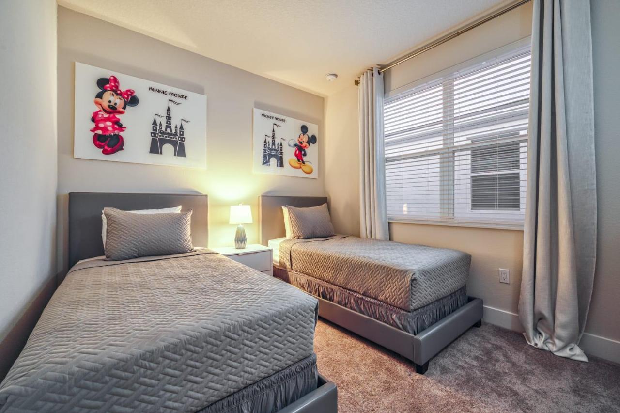 Pleasant Townhome With Private Pool Near Disney Four Corners Exterior photo