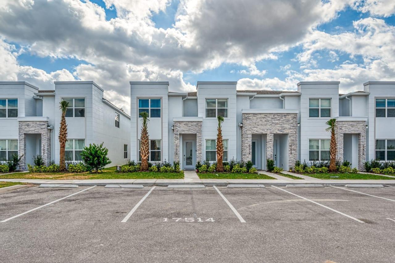 Pleasant Townhome With Private Pool Near Disney Four Corners Exterior photo