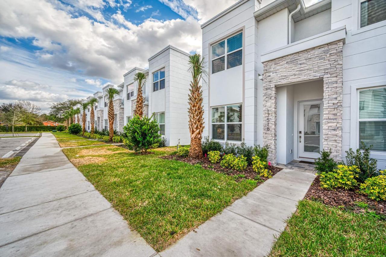 Pleasant Townhome With Private Pool Near Disney Four Corners Exterior photo
